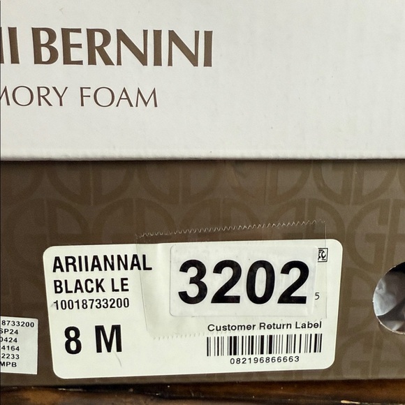 Giani Bernini Ariianna Memory Foam Peep Toe Block Heel Shooties Size 8 - Picture 10 of 10